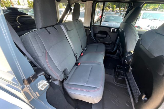 2025 Jeep Wrangler Rubicon photo 20