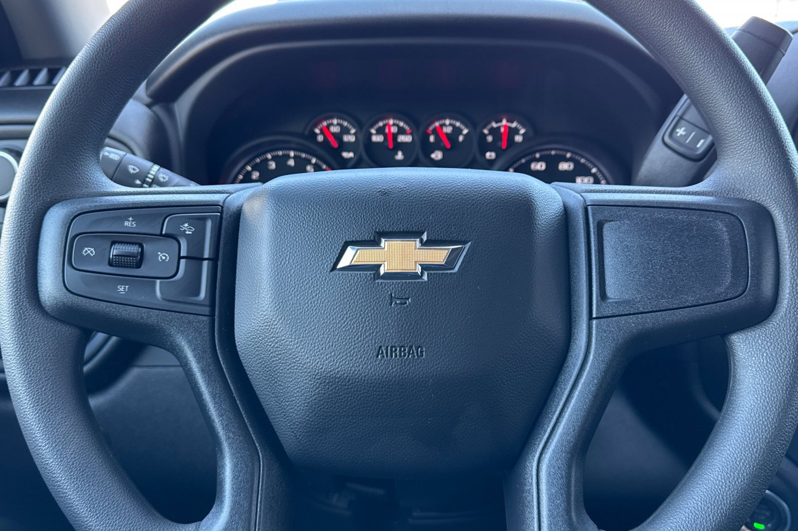2025 Chevrolet Silverado 1500 Custom photo 22