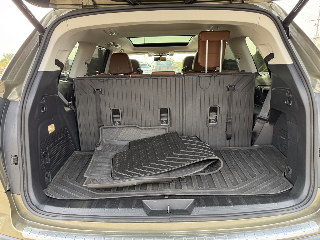 2022 Subaru Ascent Touring photo 27