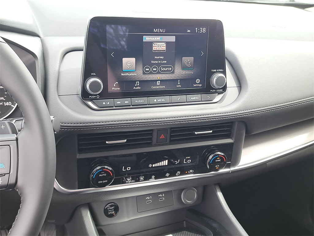 2026 Nissan Rogue SV photo 27