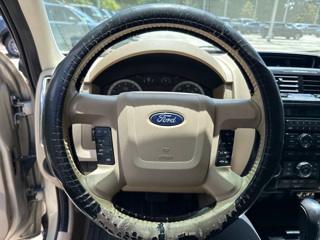 2011 Ford Escape Limited photo 13