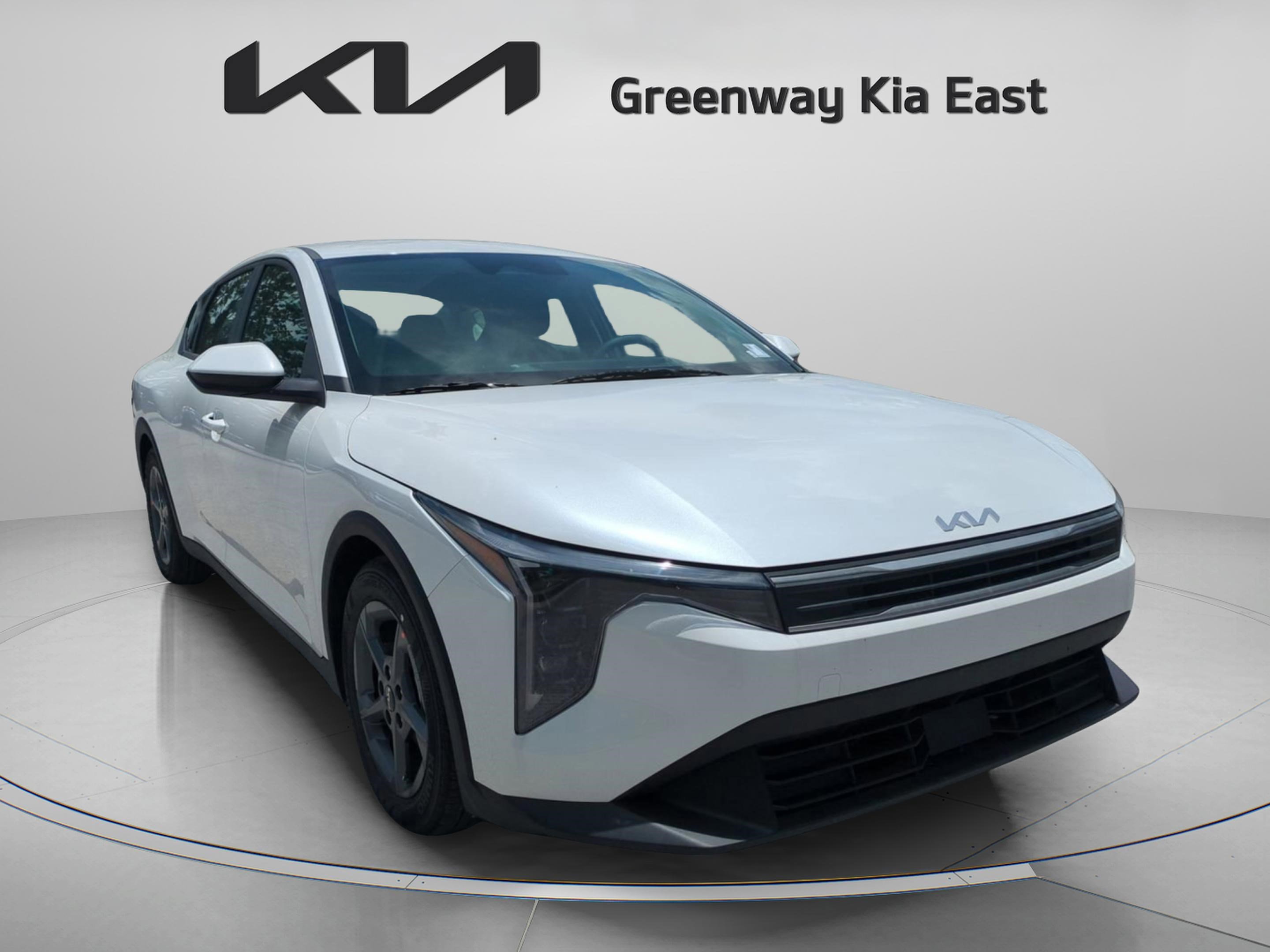2025 Kia K4 LXS's photo