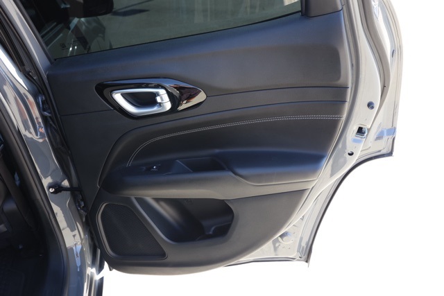 2023 Jeep Compass Altitude photo 18
