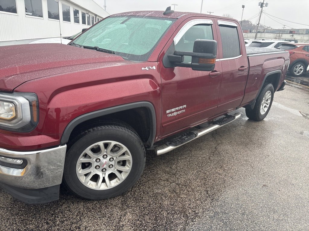 2017 GMC Sierra 1500 SLE's photo