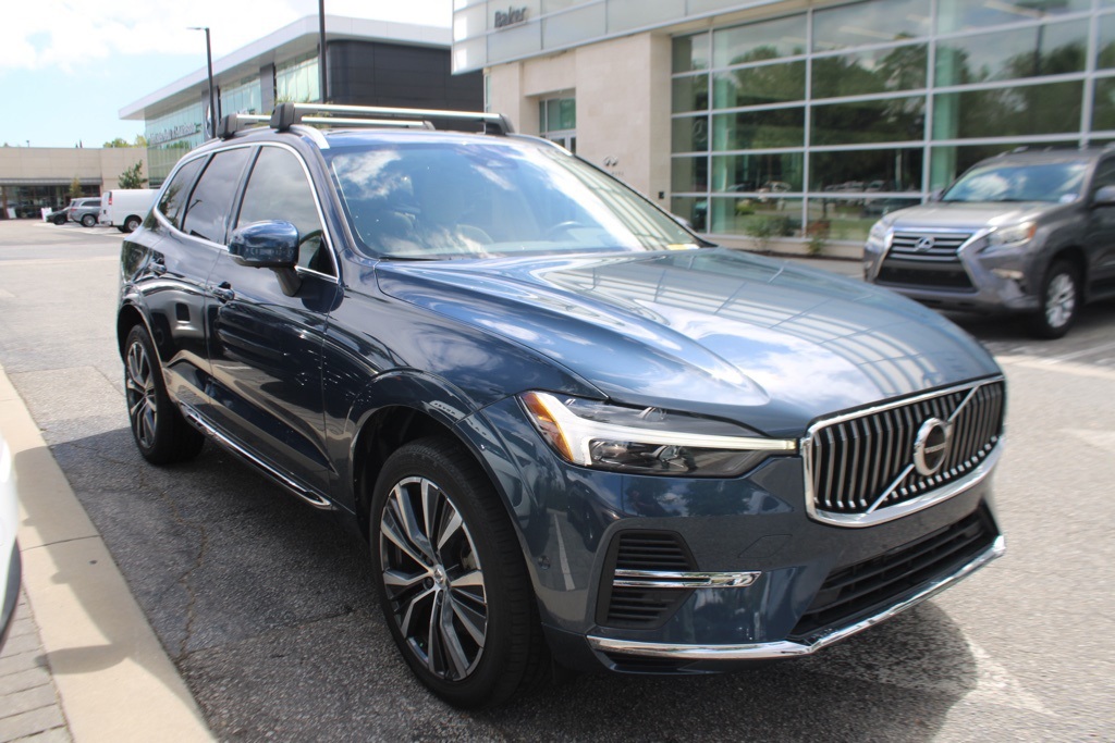 2022 Volvo XC60 Recharge Hybrid T8 eAWD Inscription Expression photo 3