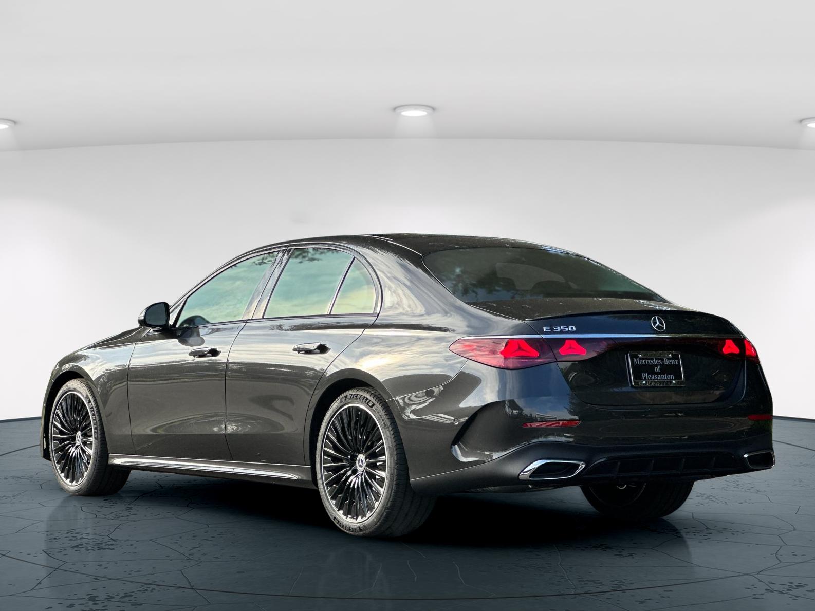 2026 Mercedes Benz E 350 photo 4