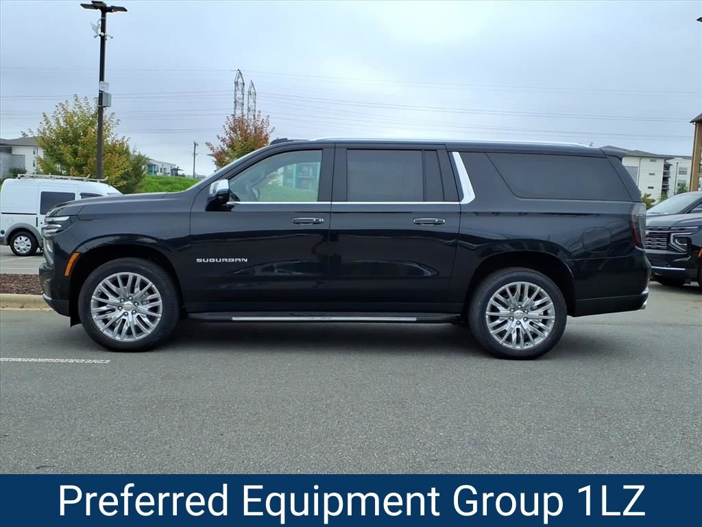 2025 Chevrolet Suburban Premier photo 4