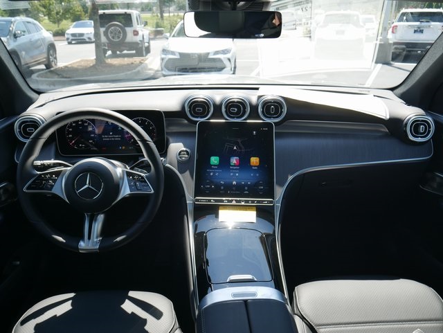 2026 Mercedes Benz GLC 300 photo 9