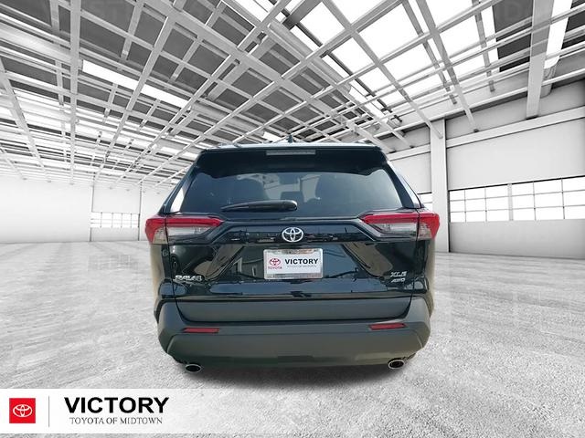 2024 Toyota RAV4 XLE Premium photo 3
