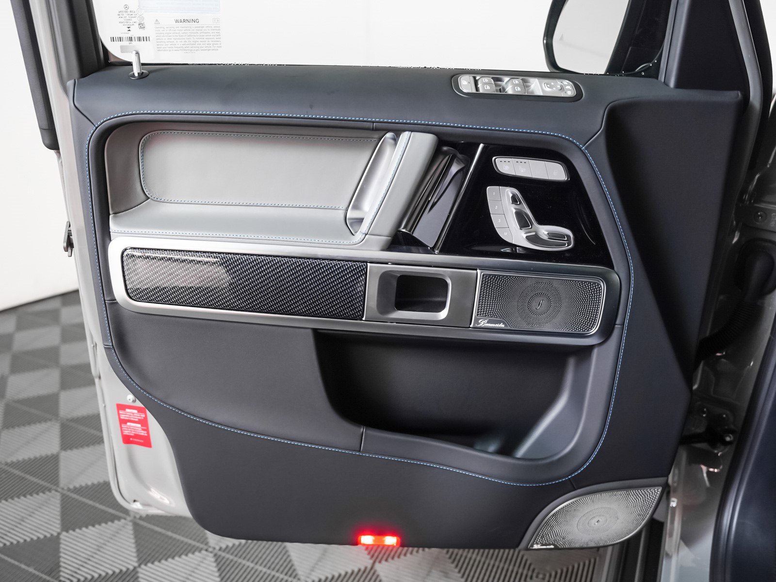 2025 Mercedes Benz G photo 21