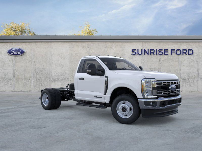 2026 Ford F-350 XL photo 8