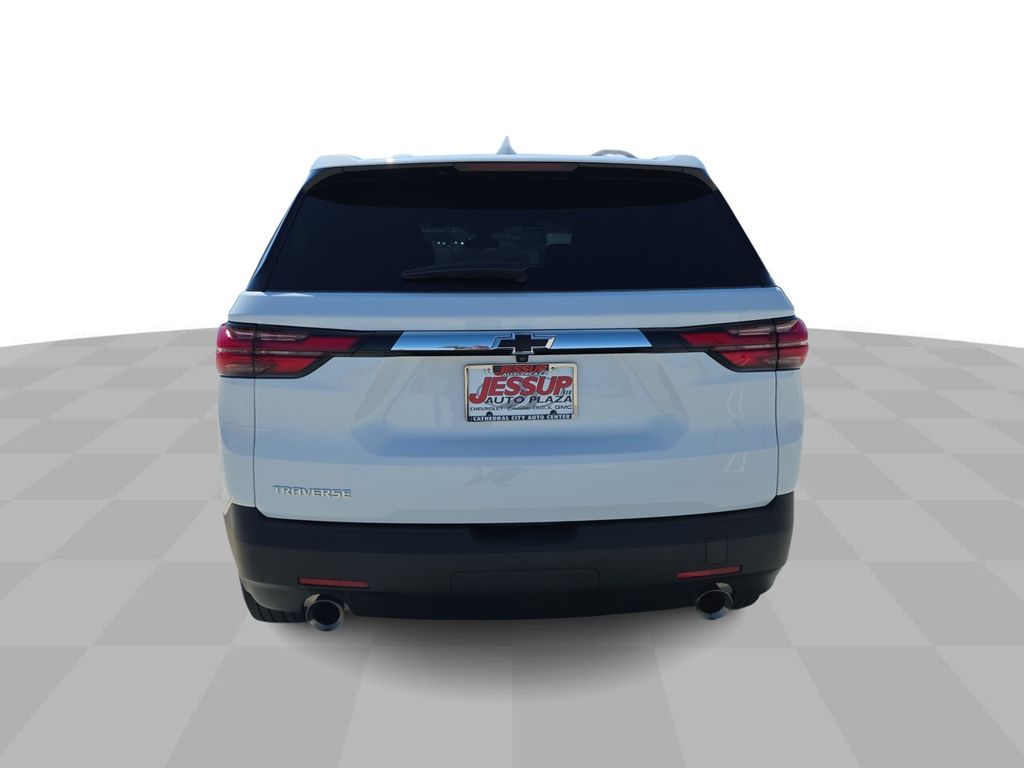2022 Chevrolet Traverse LS photo 5