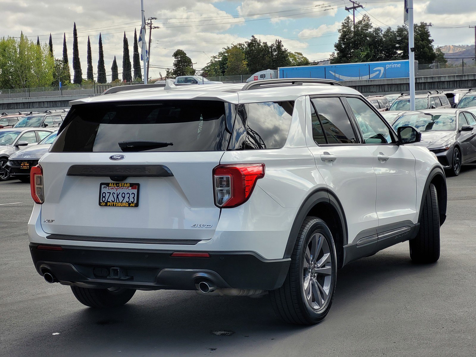 2022 Ford Explorer XLT photo 3