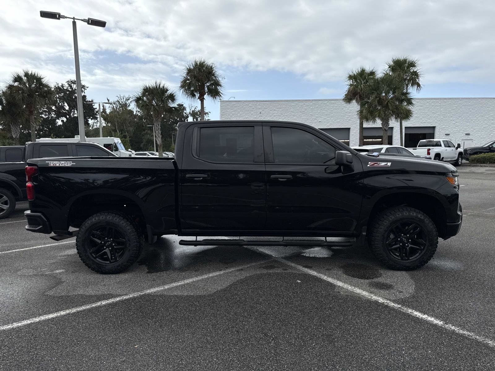 2022 Chevrolet Silverado Trail Boss Custom photo 2