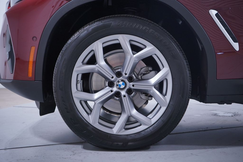 2025 Bmw X4 xDrive30i photo 2