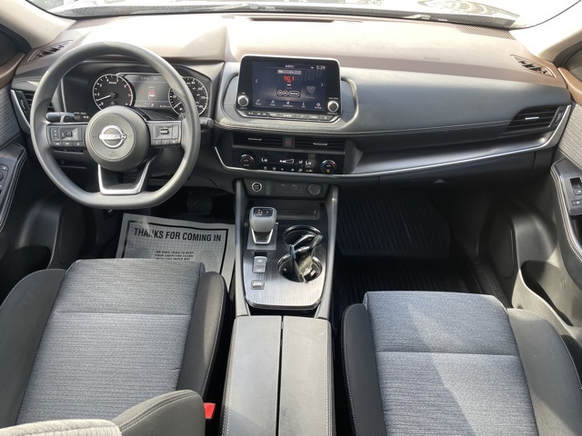 2023 Nissan Rogue SV photo 10