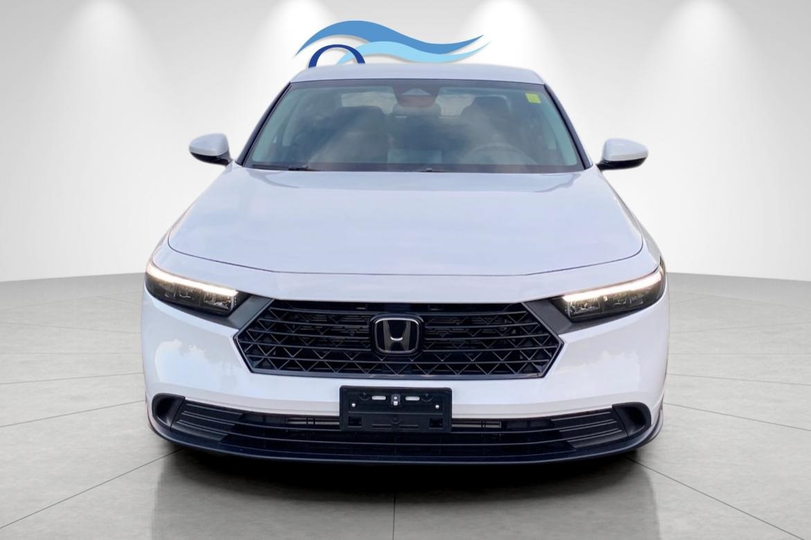 2025 Honda Accord LX photo 8