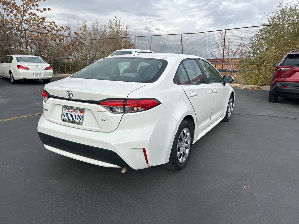 2022 Toyota Corolla LE photo 4