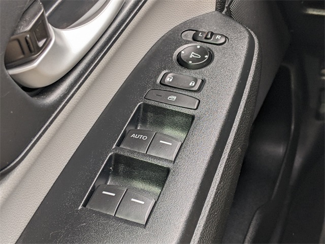 2019 Honda CR-V LX photo 16
