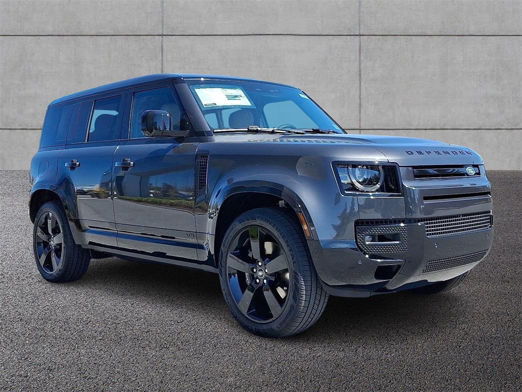 2025 Land Rover Defender 110 V8 photo 2