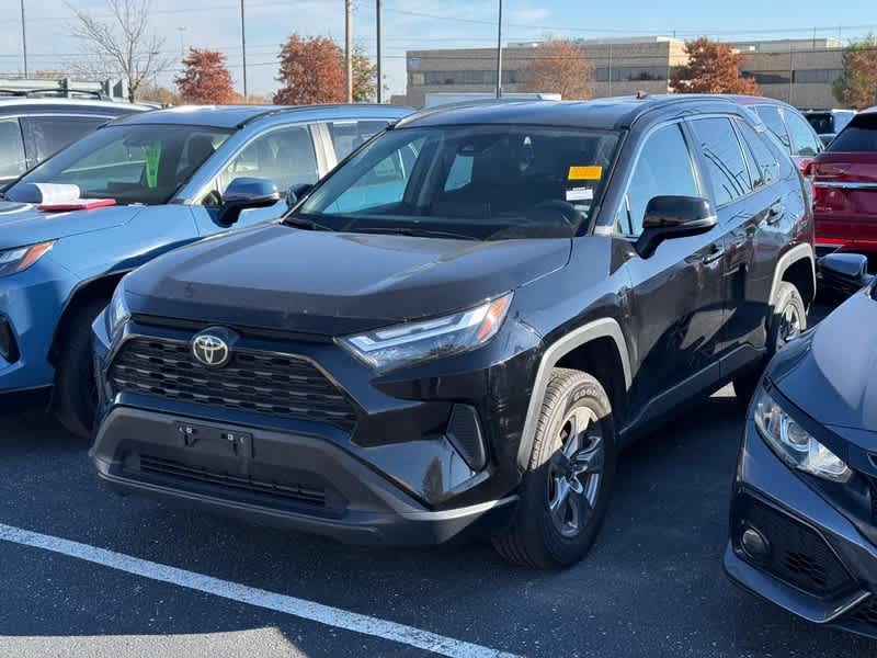 Used 2024 Toyota RAV4 XLE with VIN 2T3W1RFV8RW334042 for sale in Northfield, Minnesota