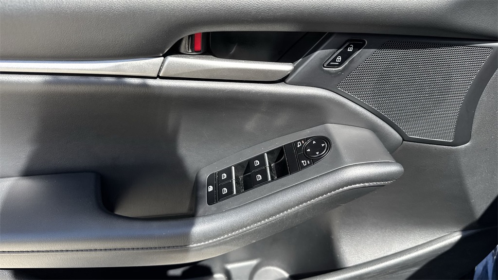 2023 Mazda Mazda3 2.5 Select photo 38