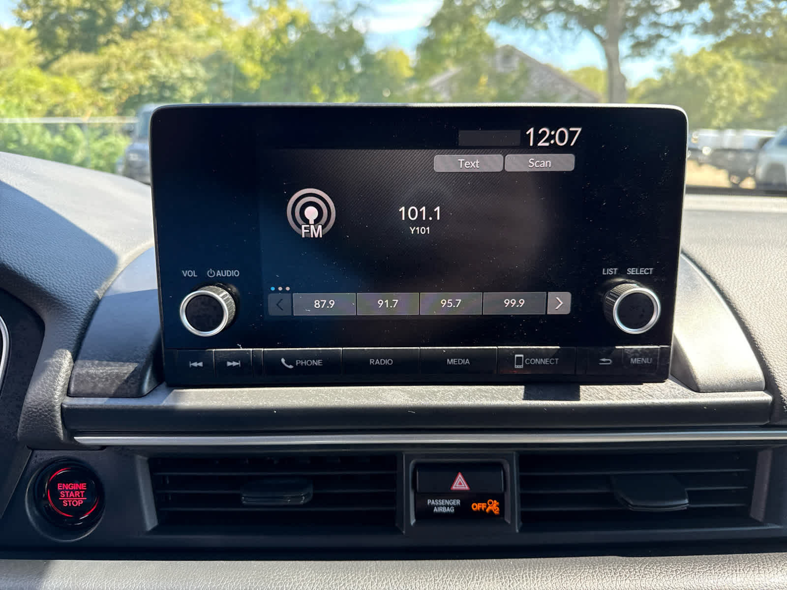 2025 Honda Pilot Sport photo 12