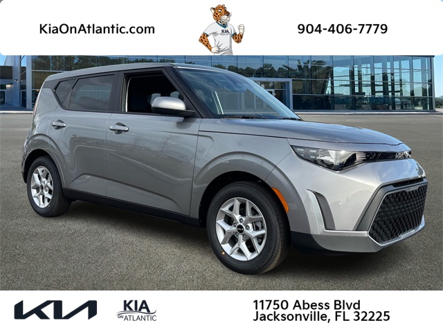 2025 Kia Soul LX's photo