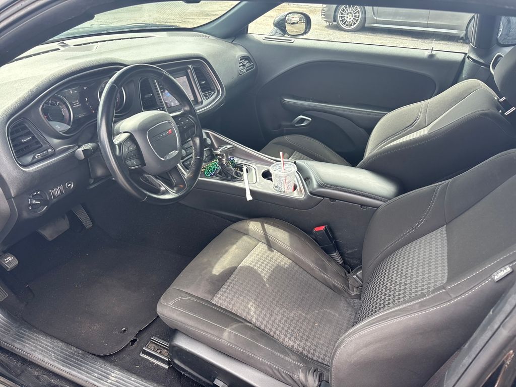 2020 Dodge Challenger SXT photo 10
