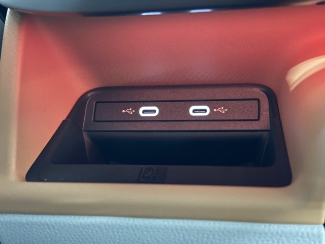 2025 Volkswagen ID. Buzz photo 21