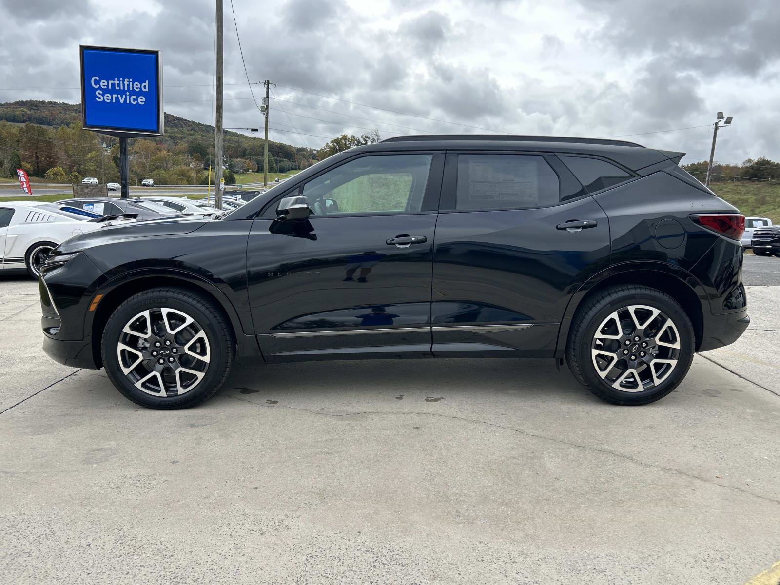 2025 Chevrolet Blazer RS photo 4