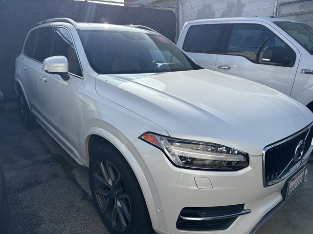 2018 Volvo XC90 Momentum's photo
