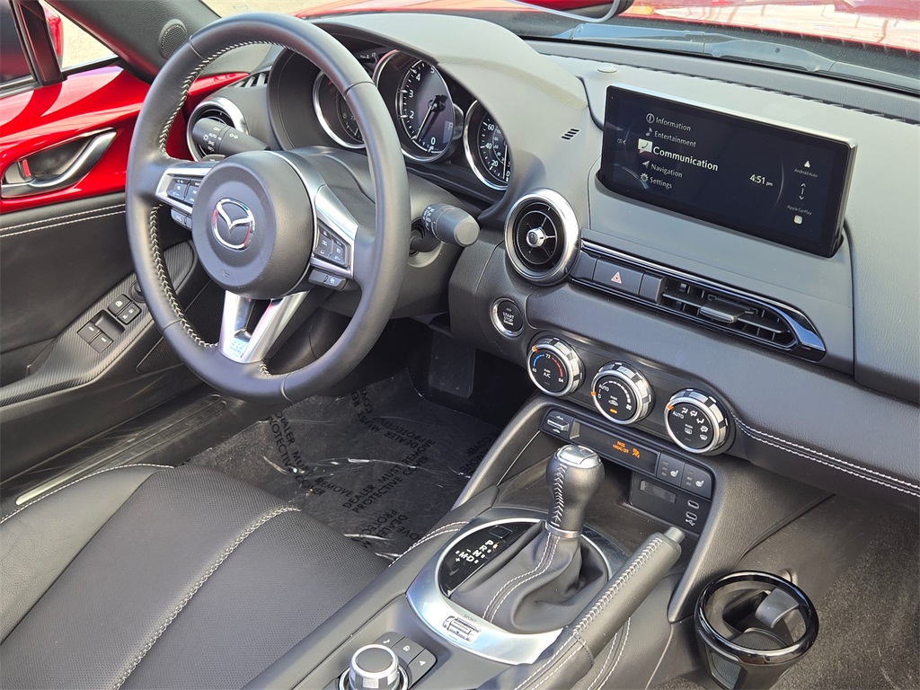 2024 Mazda MX-5 Miata Miata RF Grand Touring photo 6
