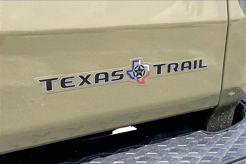 2025 Jeep Gladiator Texas Trail photo 14