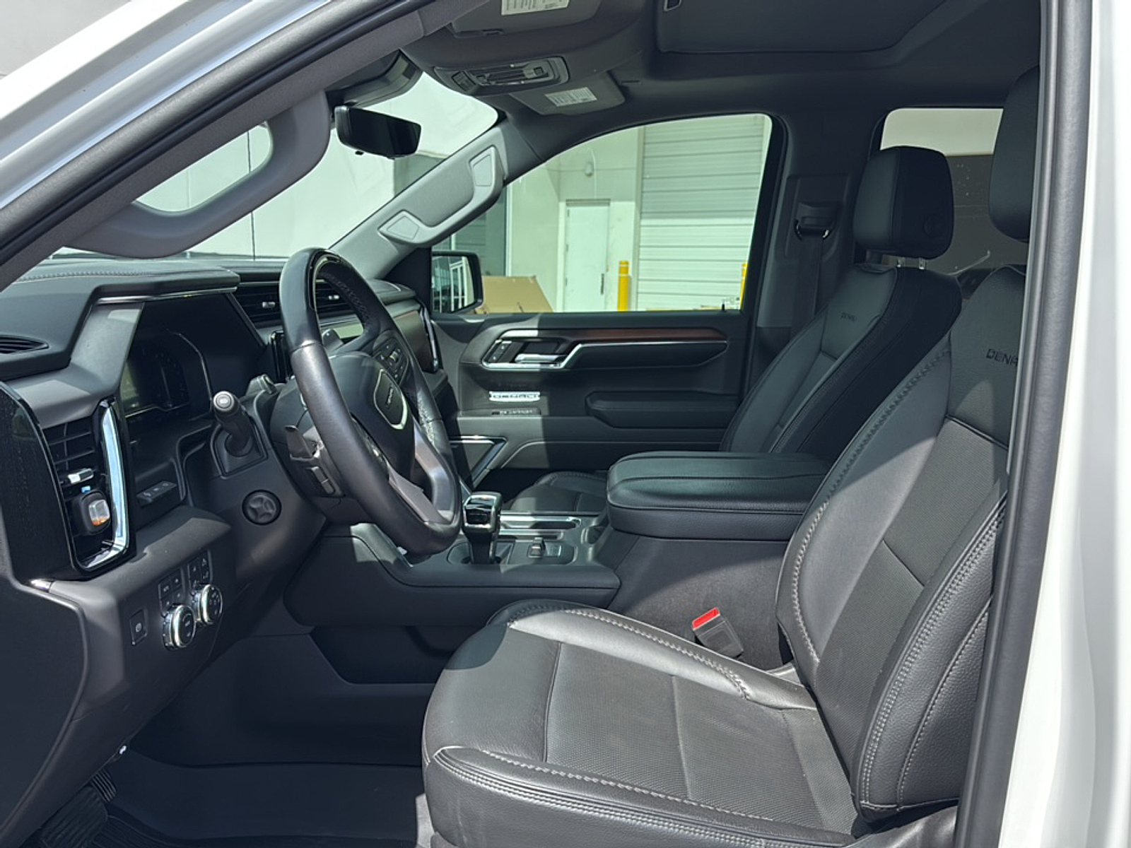 2024 Gmc Sierra 1500 Denali photo 3