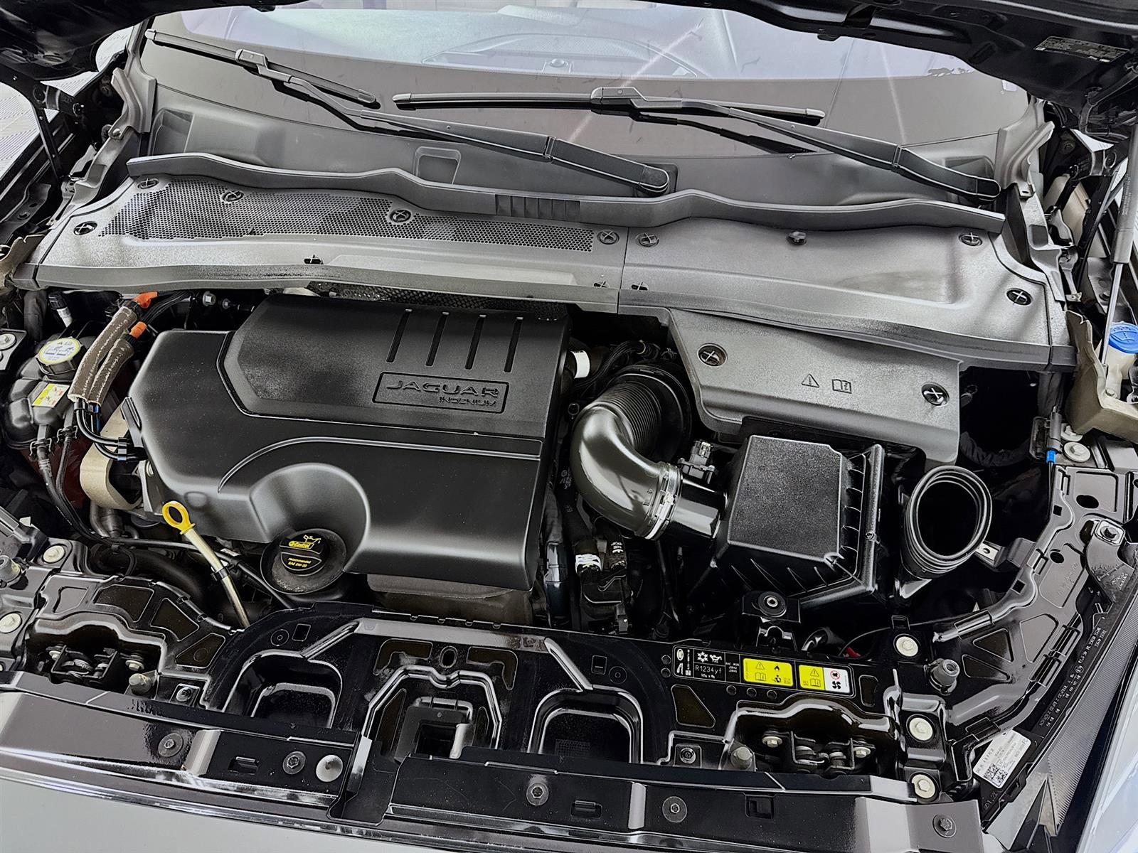 2021 Jaguar E-PACE P250 SE photo 29
