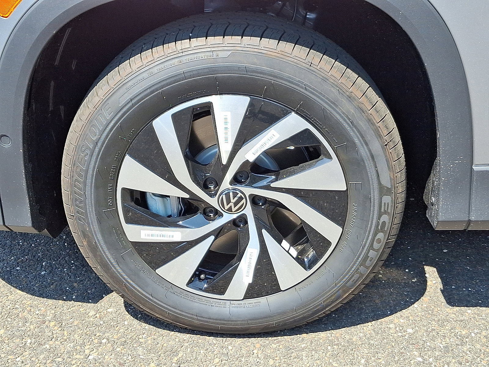 2025 Volkswagen Tiguan S photo 4