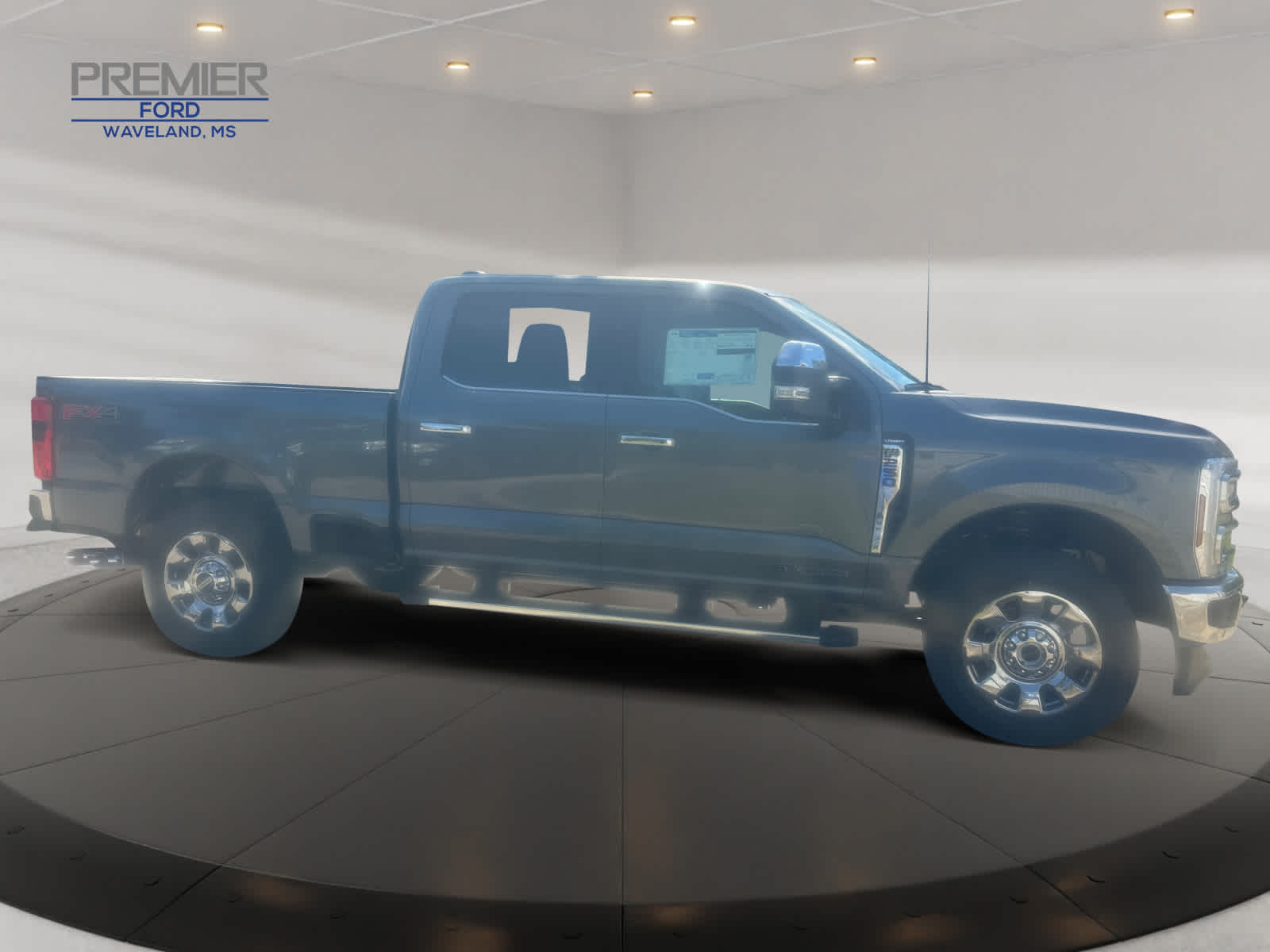 2026 Ford F-250 Lariat photo 6