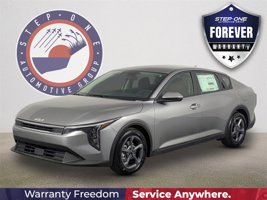 2025 Kia K4 LXS's photo