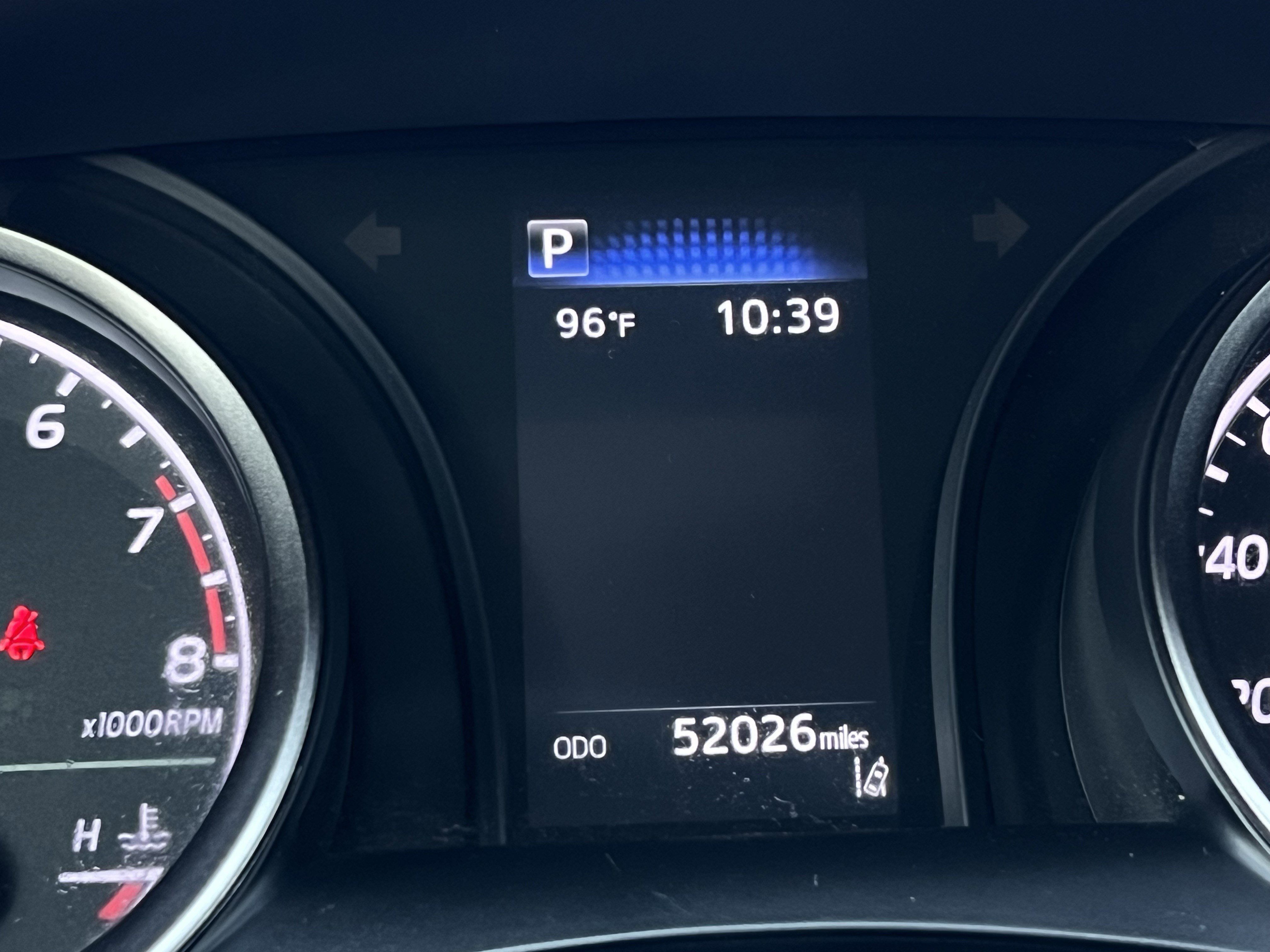 2024 Toyota Camry SE photo 8