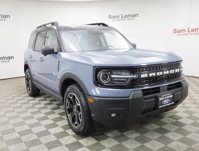2025 Ford Bronco Sport Outer Banks photo 2
