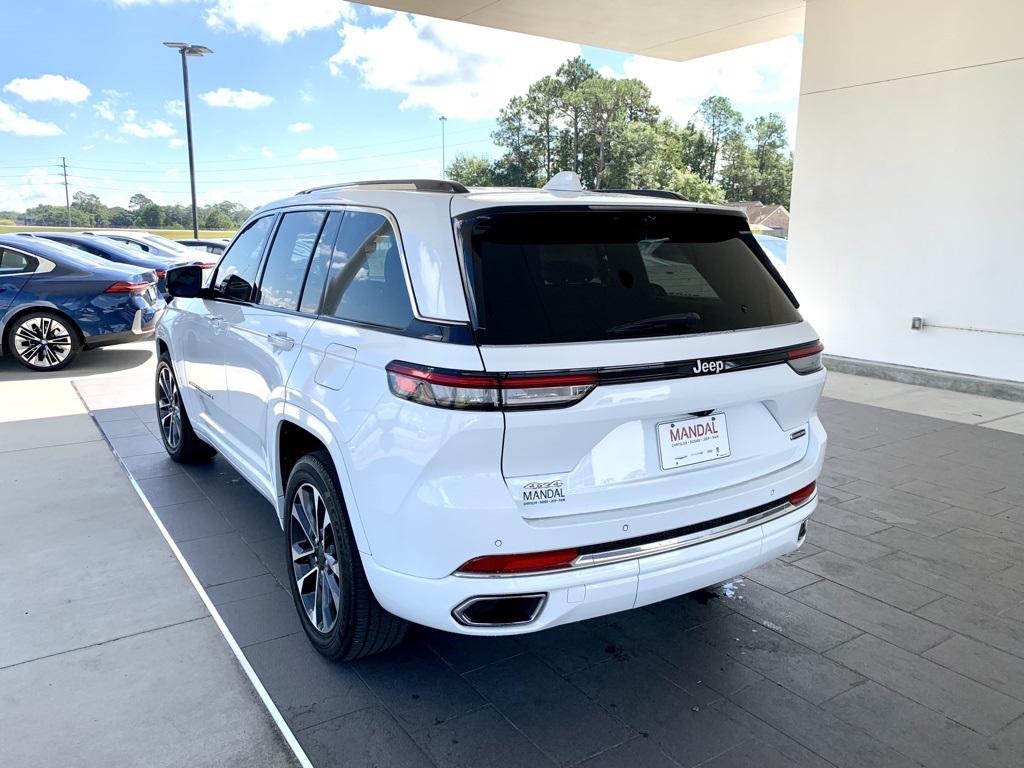 2022 Jeep Grand Cherokee Overland photo 7