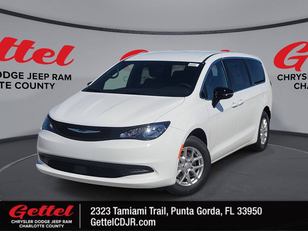 2026 Chrysler Voyager LX's photo