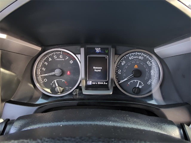 2022 Toyota Tacoma SR5 photo 20