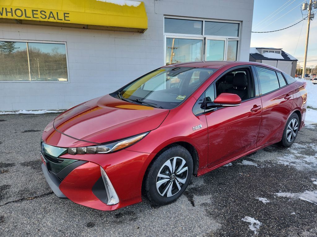 2017 Toyota Prius Prime photo 3