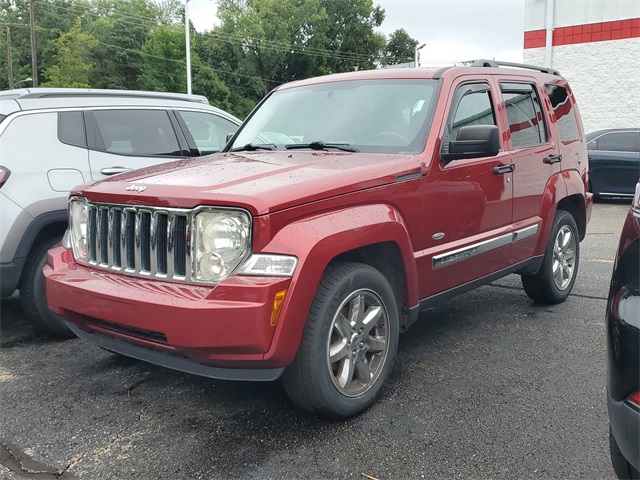 2012 Jeep Liberty Sport photo 2