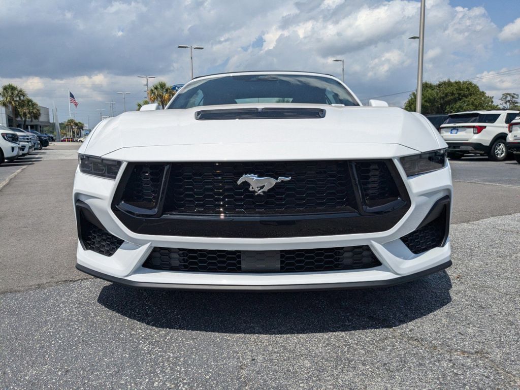 2025 Ford Mustang GT Premium Convertible photo 9