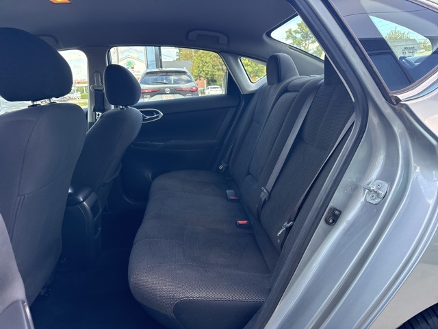 2013 Nissan Sentra S photo 11