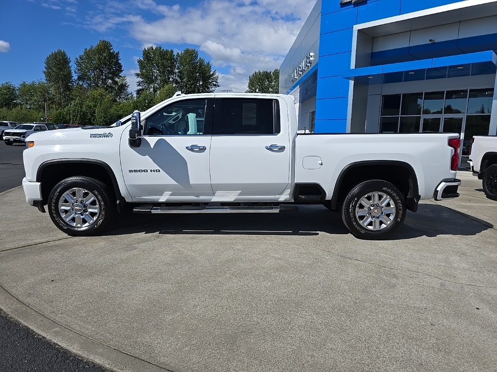 2020 Chevrolet Silverado 3500HD High Country photo 2