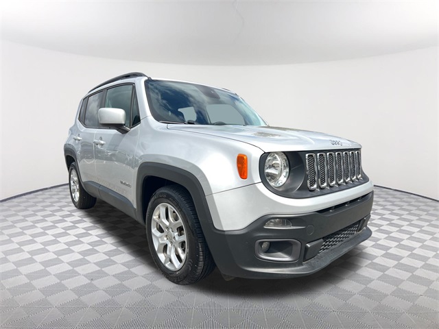 2017 Jeep Renegade Latitude North Edition photo 3